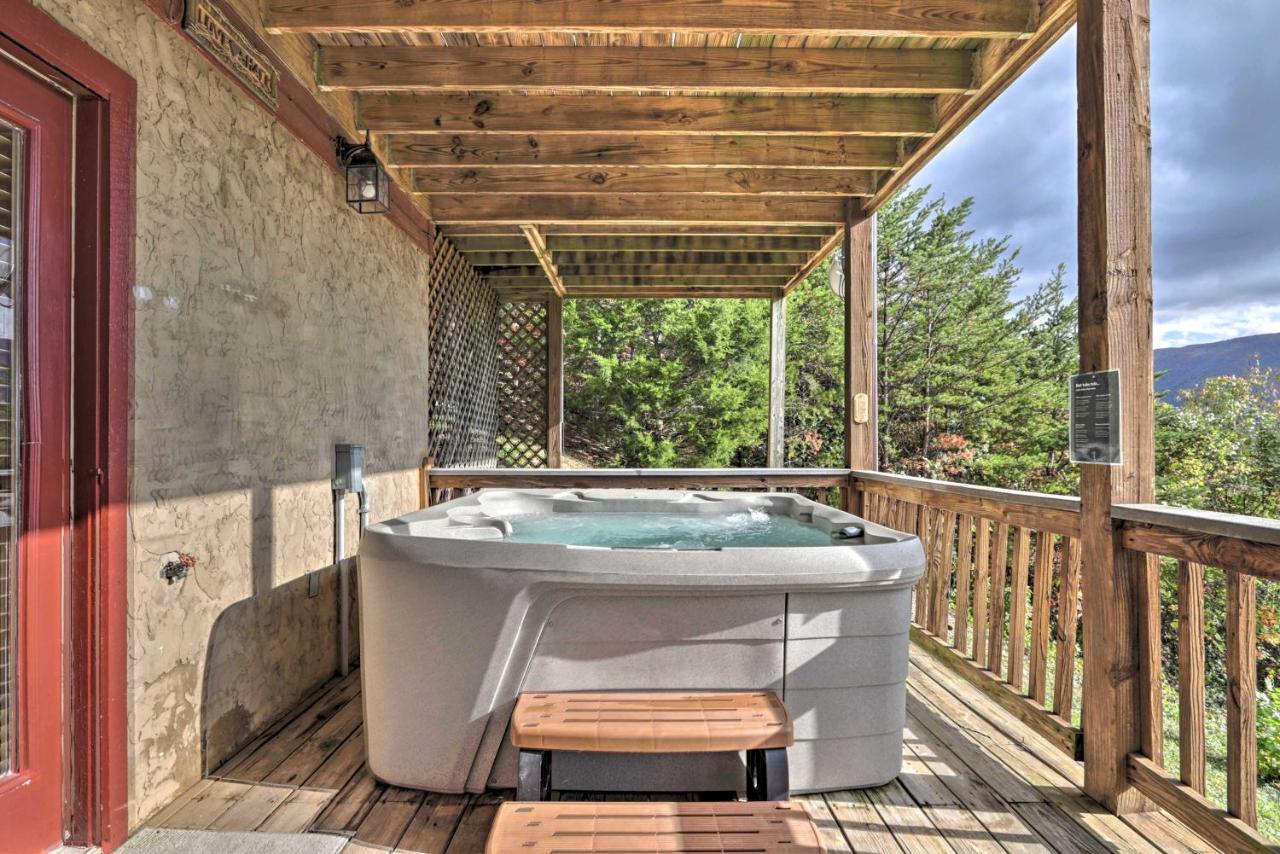 Вилла Smoky Mountain Retreat With Hot Tub, Arcade Games Пиджен-Фордж Экстерьер фото