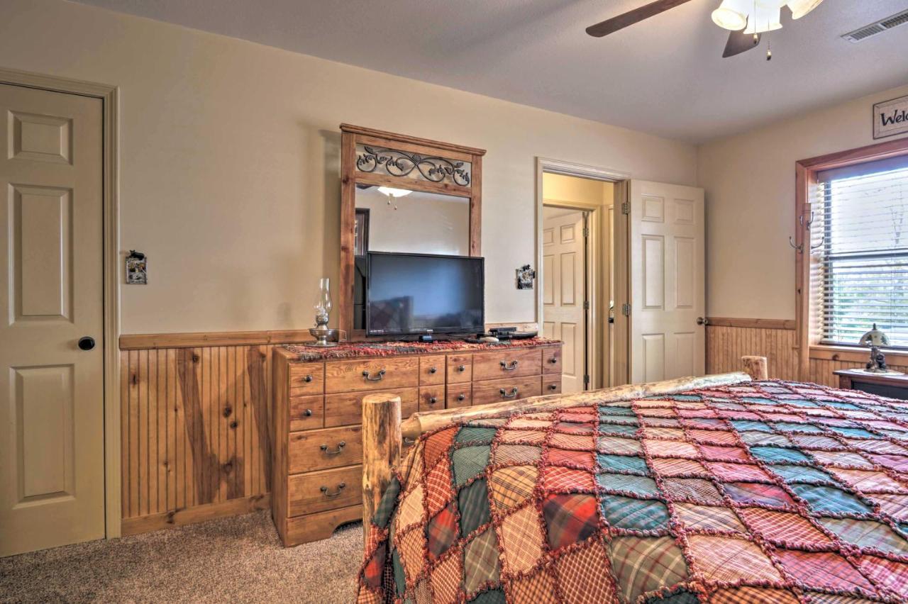 Вилла Smoky Mountain Retreat With Hot Tub, Arcade Games Пиджен-Фордж Экстерьер фото
