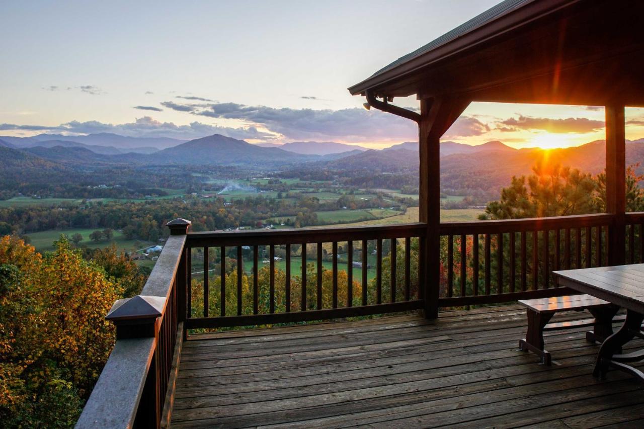 Вилла Smoky Mountain Retreat With Hot Tub, Arcade Games Пиджен-Фордж Экстерьер фото