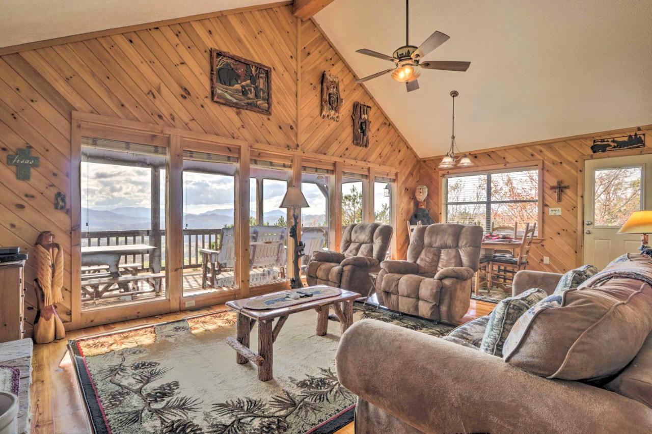 Вилла Smoky Mountain Retreat With Hot Tub, Arcade Games Пиджен-Фордж Экстерьер фото