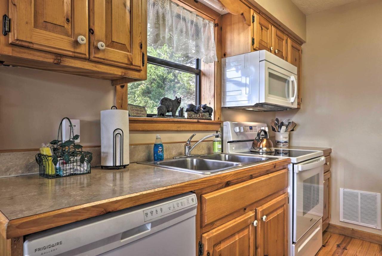 Вилла Smoky Mountain Retreat With Hot Tub, Arcade Games Пиджен-Фордж Экстерьер фото