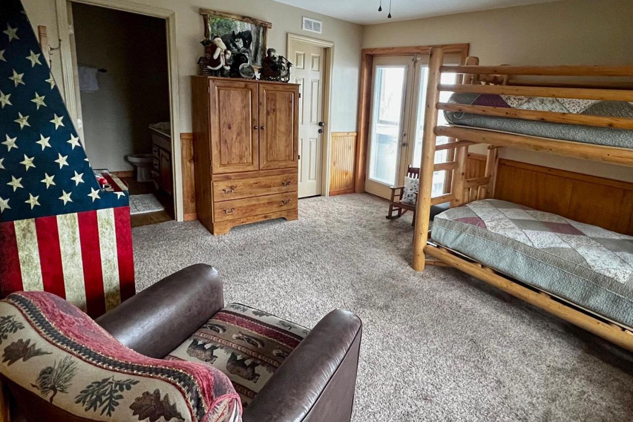 Вилла Smoky Mountain Retreat With Hot Tub, Arcade Games Пиджен-Фордж Экстерьер фото